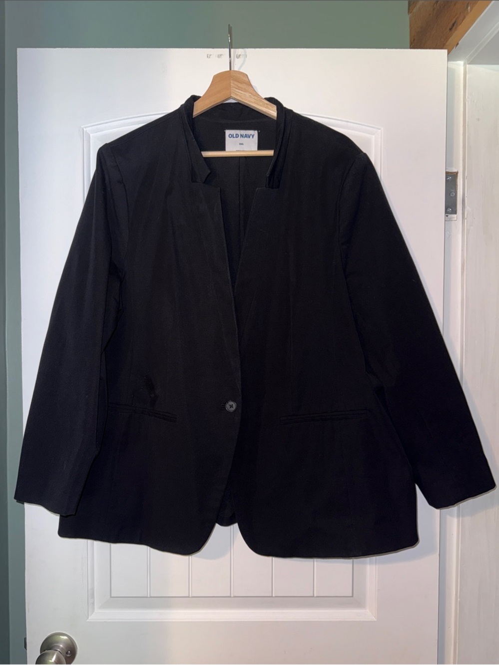 Old Navy Black Women's Single-Button Blazer with Shoulder Pads
